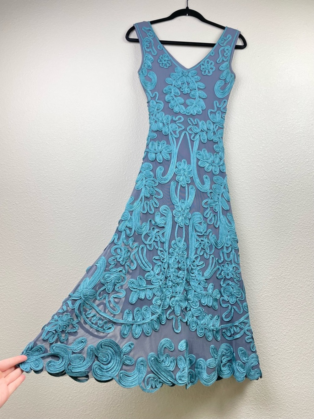 Sundance Women's XS Cameo Embroidered Mesh Midi Dress A-Line V-Neck Blue Aqua